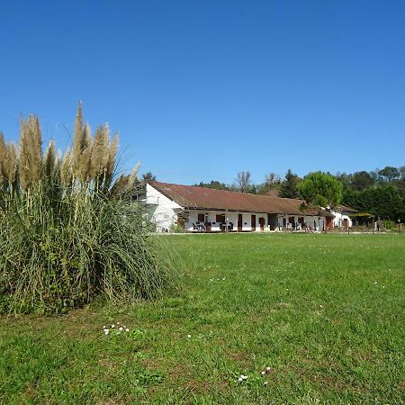 Вілла Domaine Les Hirondelles Lucky Domessin Екстер'єр фото